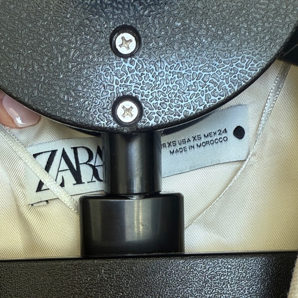 Zara Cream Double-Breasted Blazer - Picture 3 of 4